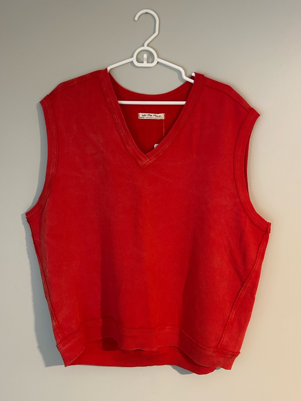 NWT Free People We The Free Red V-Neck Sweatshirt Vest Pullover Size M - Picture 2 of 5
